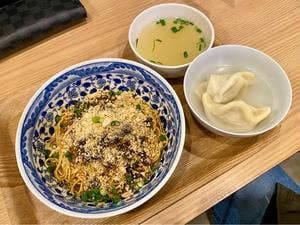 担担麺ロシュー