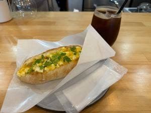 コーヒーとホットドックのお店 Bock 御徒町
