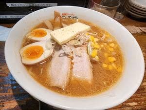 札幌ラーメン みそ吟 栄プリンセス通り店