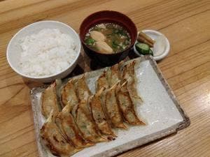 ぎょうざ処 亮昌 新風館