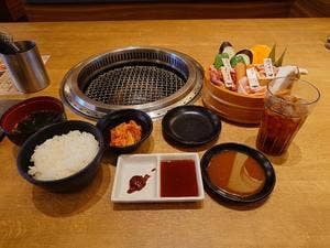 精肉卸問屋直営 焼肉まるい精肉店