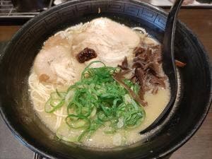 元祖博多中洲屋台ラーメン 一竜 西新宿店