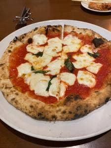 トラットリア・ピアノ