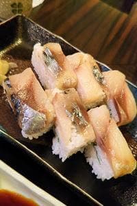 炭火焼 鳥次郎