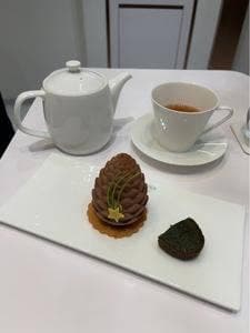 ザ・ペニンシュラ ブティック&カフェ 新丸ビル店