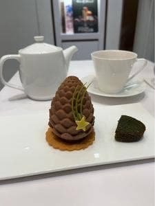 ザ・ペニンシュラ ブティック&カフェ 新丸ビル店