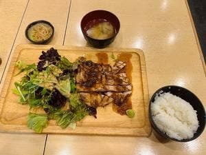 塊肉居酒屋 肉べぇ