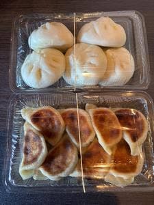餃子 利華園本店