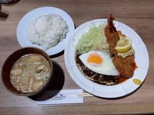 洋食 Quattro ルクア大阪店