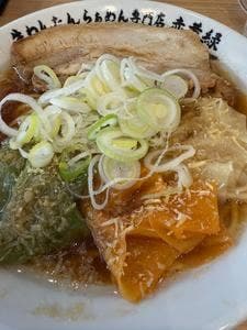 生わんたんらぁめん専門店 赤黄緑 天満店