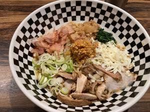 ラーメン まぜそば マゼシャモジ CoCoLo新潟店
