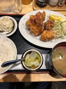 食堂うめぼし 天神南