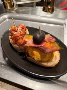 Bar&Tapas Celona 東京ミッドタウン日比谷店