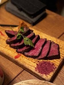 ワインの酒場。ディプント 新宿西口店
