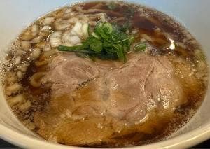 麺の下の力持ち