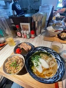 沖縄そば ひがや