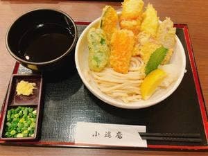 うどん家族 小進庵