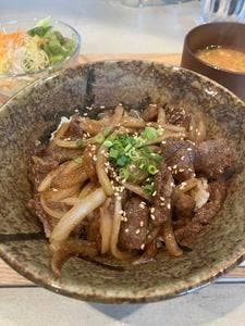 焼肉酒場モグ