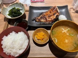 室町干物食堂 めしさんど