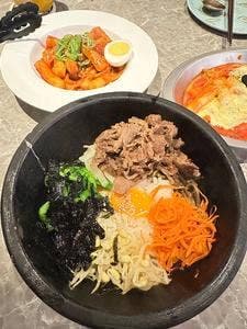 韓国料理Love chicken by Danmi心斎橋店