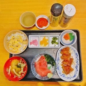 西新宿小町食堂