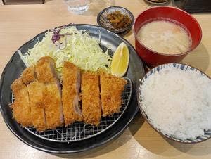 とんかつ檍のカレー屋 いっぺこっぺ 新橋店