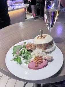 CÉ LA VI RESTAURANT & SKY BAR