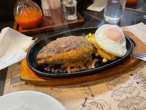 ステーキやるじゃん