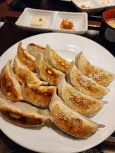 東京餃子酒場