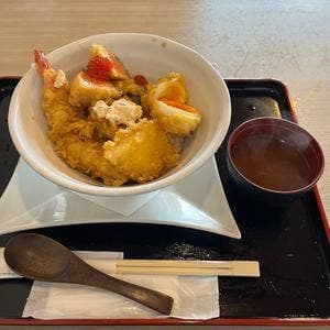市場の天ぷら はいから亭