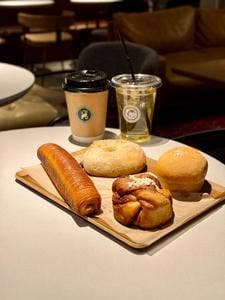 CLOVE CAFE&BAKERY