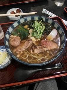 つる岡ひかりが丘店