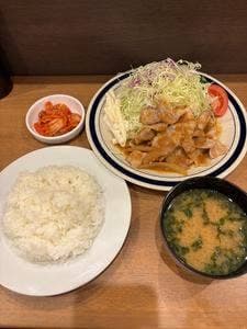 ROKU’S KITCHEN