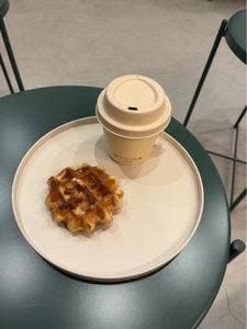 ワワワッフル cafe