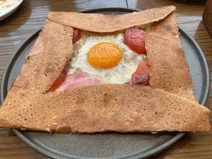 ビストロワインカフェ ルコックロティ