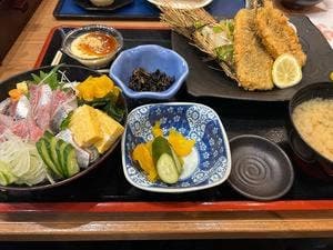 食事処 八幡屋