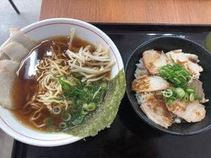 社パーキングエリア 下り線 ラーメン処やしろ