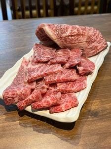 焼肉家 いすか
