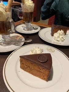 カフェラントマン 青山店