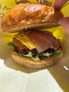 SHIMAUMA BURGER ジアウトレット広島店