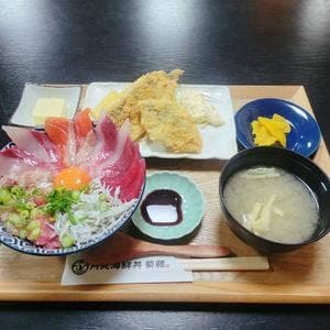 居酒屋・月見海鮮丼 菊藏