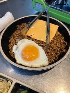 韓国チュクミ イイダコ 専門＆韓国居酒屋 豚キング 八王子店