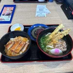 資さんうどん 尾道高須店