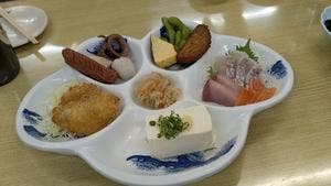 瀬戸内料理 源蔵 バスセンター店