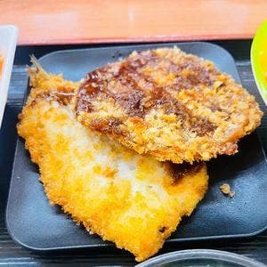 大衆食堂 半田屋 箱堤店