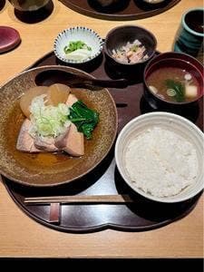 伊豆の旬 やんも 丸の内店