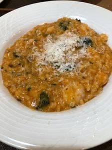 ワインとオマール海老の店 UOMO