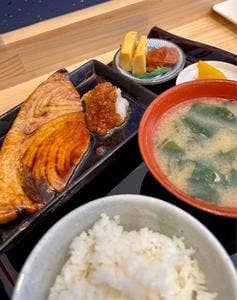 仲卸のお弁当 愛之助