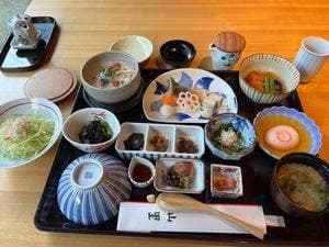 日本料理 山里