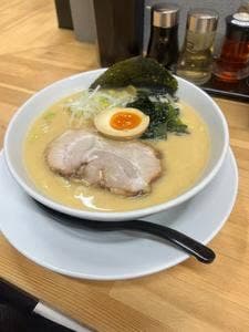 とんこつらーめん 凛